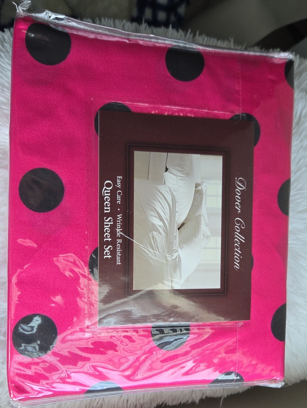 Queen Sheet Set in Hot Pink with Black Polka Dots
